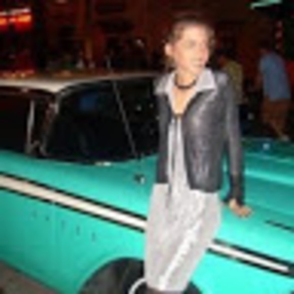 Meet your Posher, Alana - Picture 1 of 1